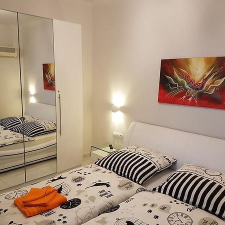 Laura White Tower Apartment Солун Екстериор снимка