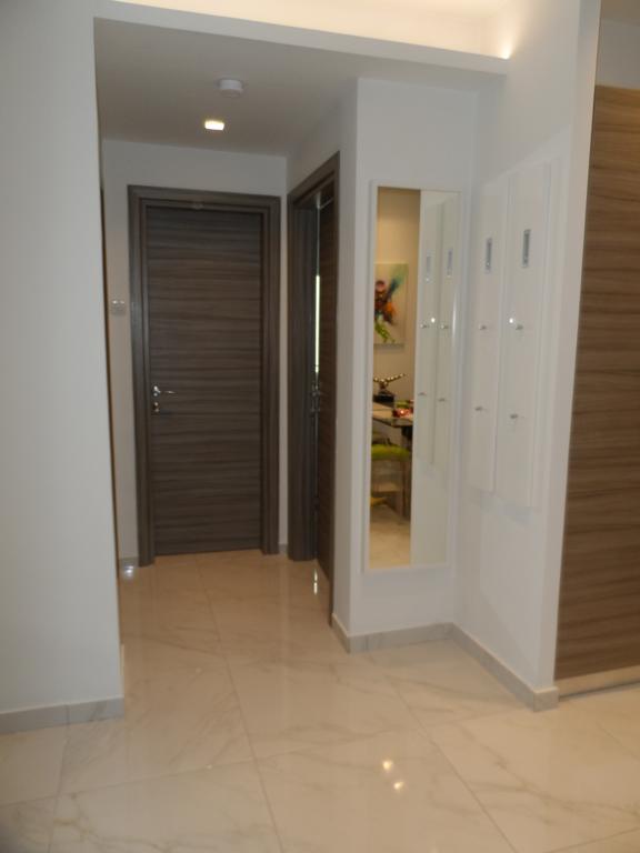 Laura White Tower Apartment Солун Екстериор снимка